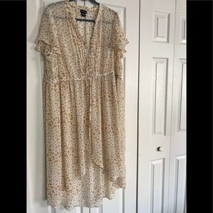 Torrid Chiffon floral kimono